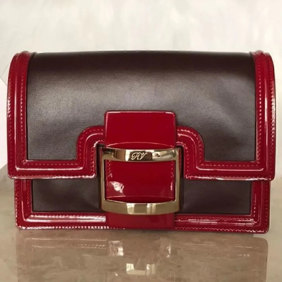 ROGER VIVIER PARIS leather 100%  authentic - Picture 1 of 8
